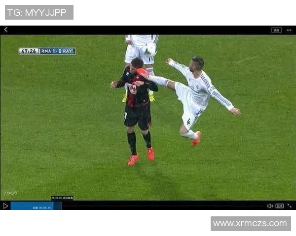 向足球明星索要签名的趣事与背后故事分享 向足球明星索要签名的趣事与背后故事分享